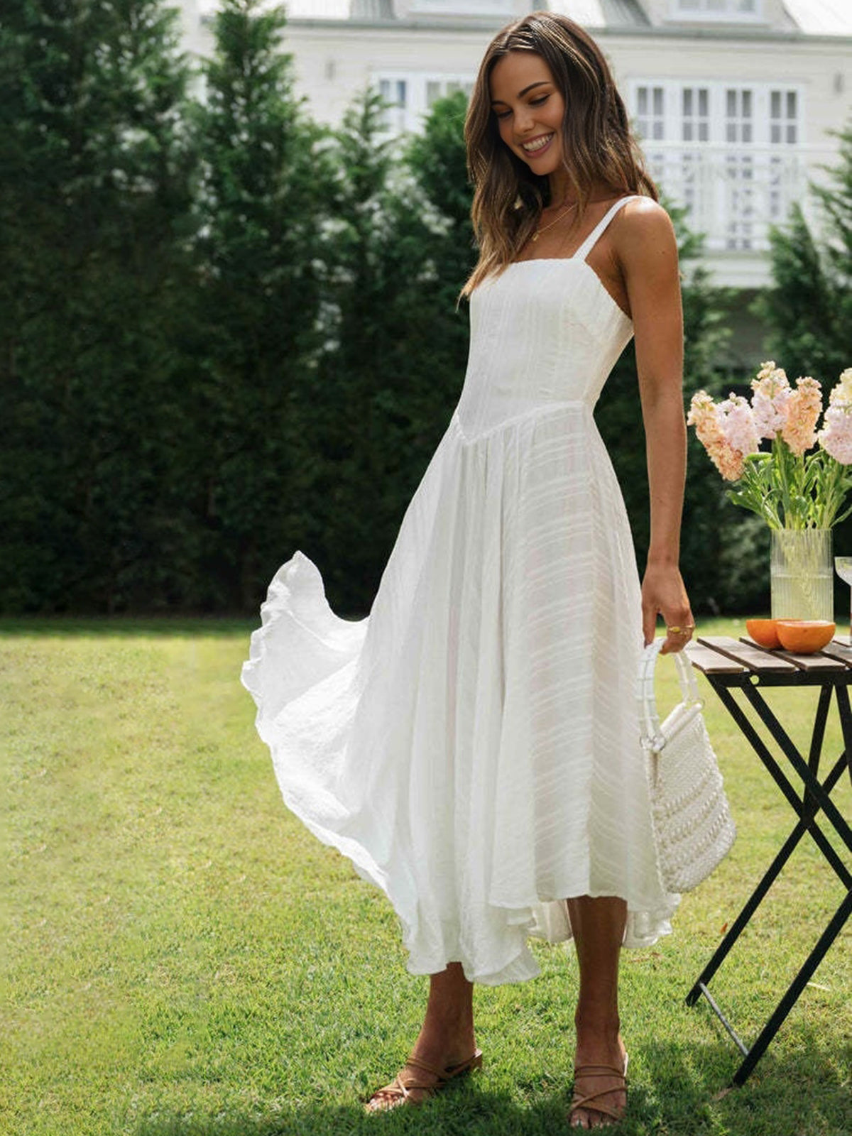 Beyaz Asimetrik Romantik Pamuklu Askılı Maxi Elbise