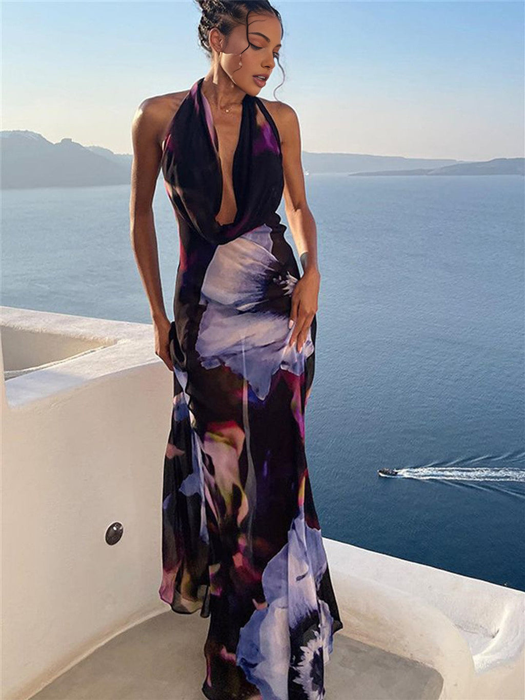Siyah Baskılı Sırt Dekolteli Halter Maxi Elbise