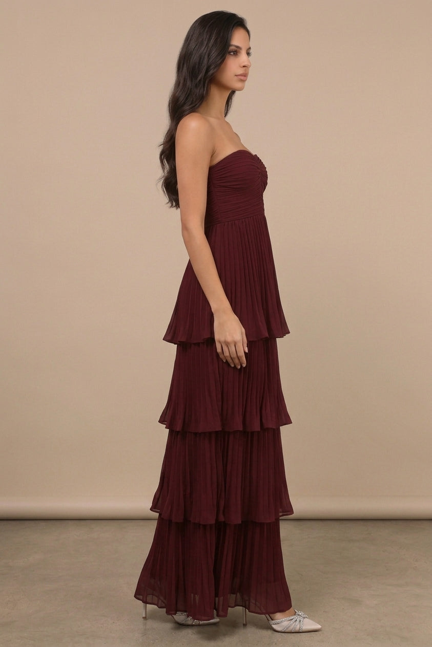 Gece Yarısı Büyüsü: Katlı & Pliseli Bordo Maksi Elbise
