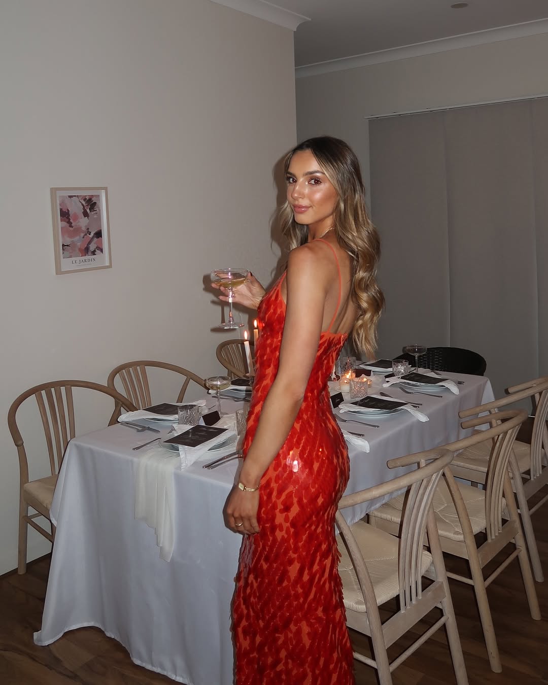 Kırmızı Derin V Yaka Kailani Payet İşlemeli Maxi Elbise
