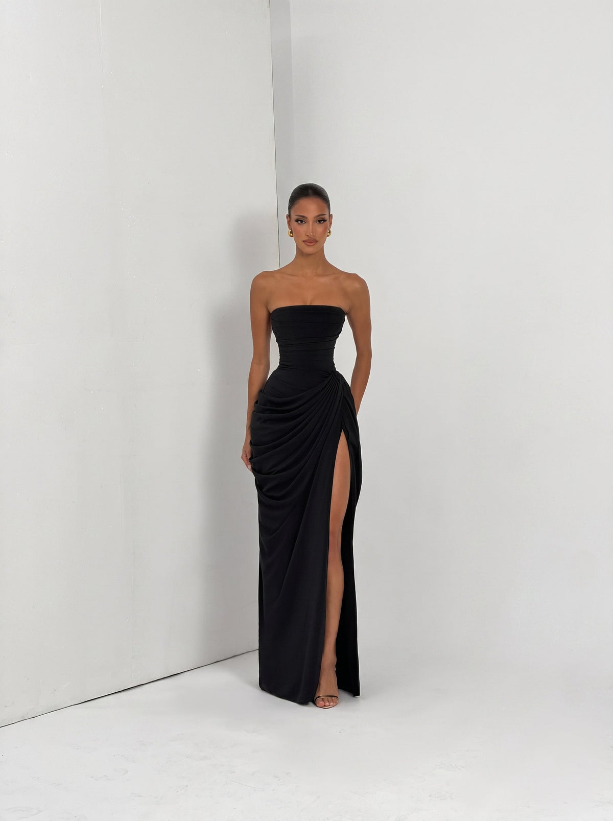 Soleil Korse Detaylı Maxi Elbise