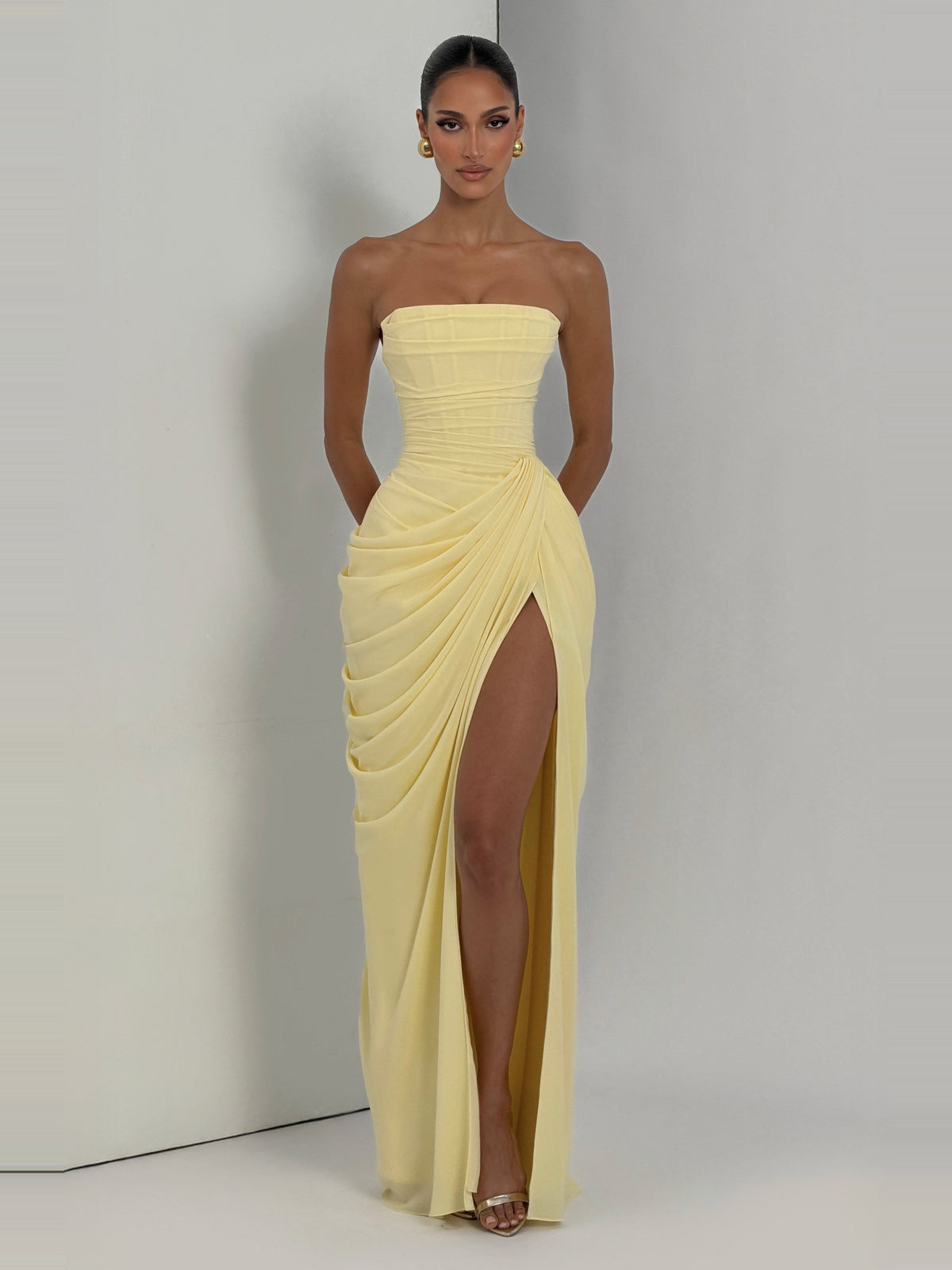 Soleil Korse Detaylı Maxi Elbise